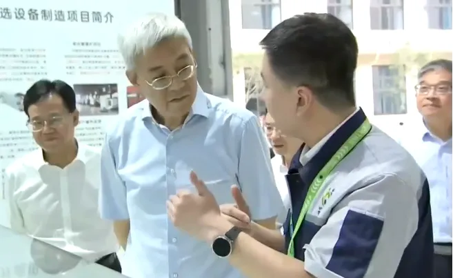 江西省委书记深入好朋友科技调研指导：加快“双创”融合，做强增长点配图 2